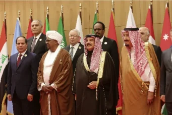 Leaders pose for group photo at Arab League summit, Dead Sea, Jordan, March 29, 2017. Raad Adayleh/ Associated Press