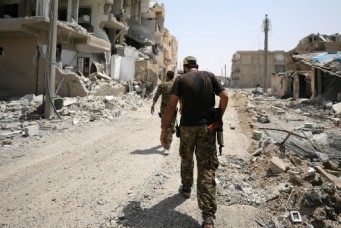Fighters from Syrian Democratic Force (SDF) in Raqqa, Syria, July 28, 2017. Rodi Said/Reuters
