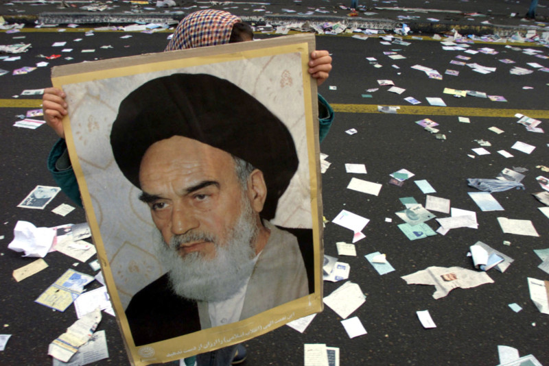 essay about iranian revolution